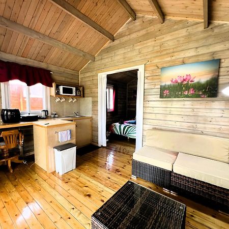 Red Hibiscus Villas Rarotonga Eksteriør bilde