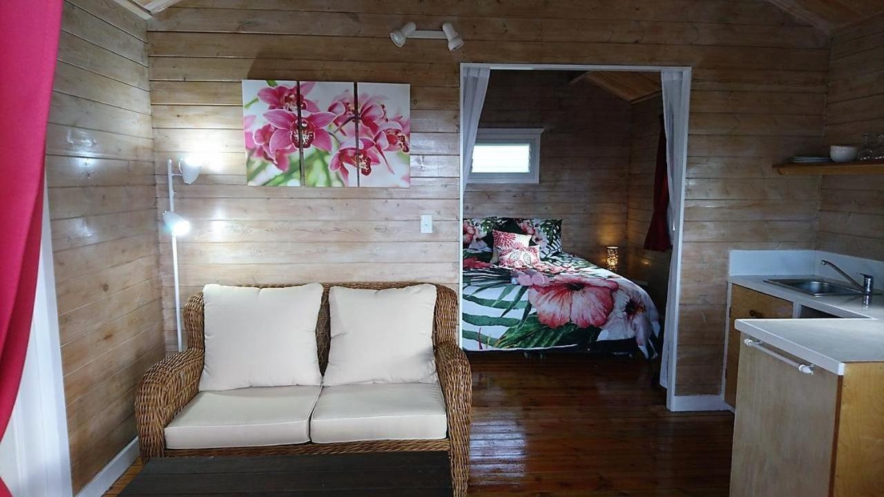 Red Hibiscus Villas Rarotonga Eksteriør bilde
