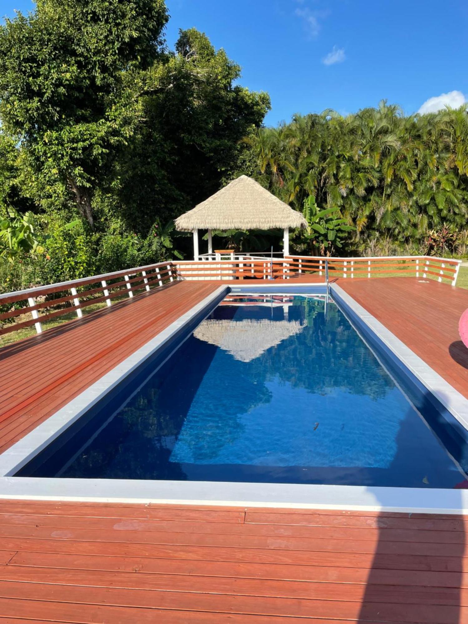 Red Hibiscus Villas Rarotonga Eksteriør bilde