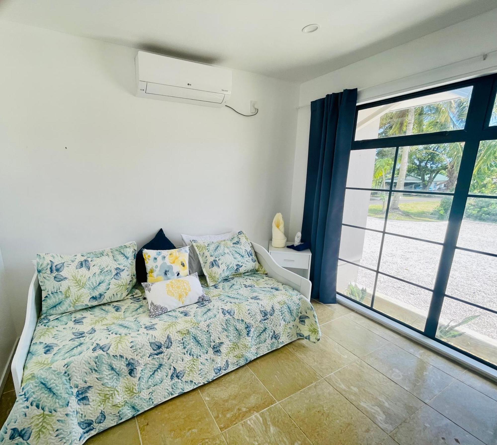 Red Hibiscus Villas Rarotonga Eksteriør bilde